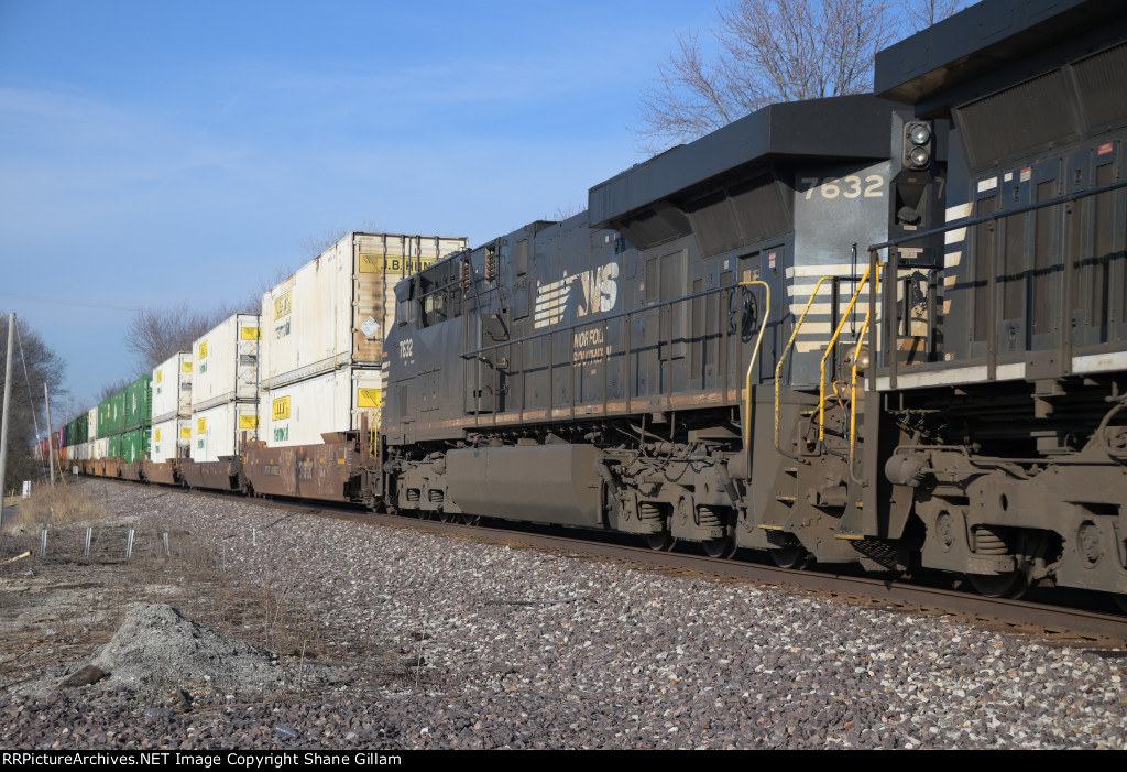 NS 7632 Roster shot